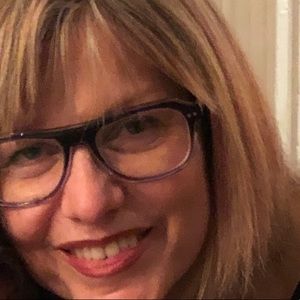 Meet your Posher, Carla